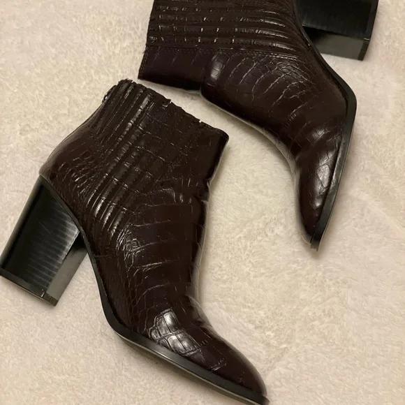 Zara Burgundy Boots - Picture 2 of 2